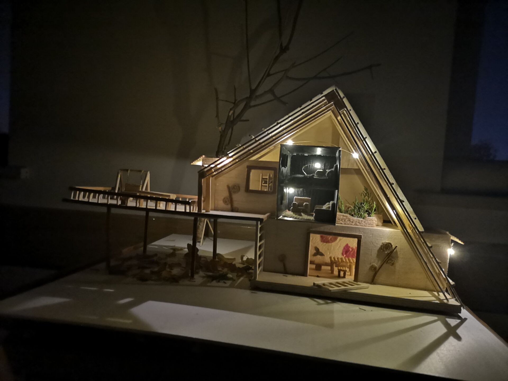 19建筑学2班—尚权、陈立伟、丁宇—建筑模型