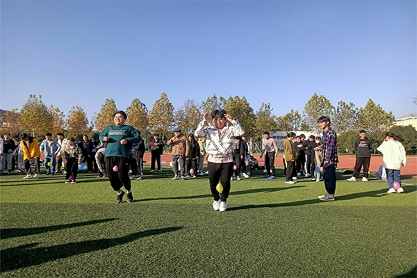87978797威尼斯老品牌举办“第五届趣味运动会”