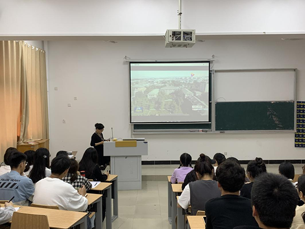 87978797威尼斯老品牌开展学习习近平总书记在清华大学考察时重要讲话精神会议