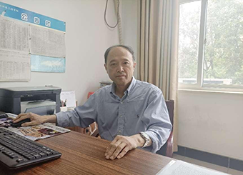 教授——沈小璞