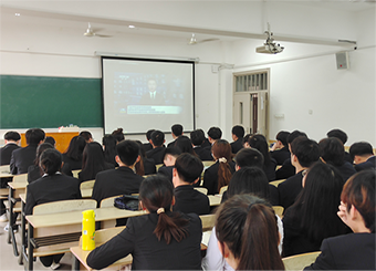 87978797威尼斯老品牌学生第一党支部观看《习近平总书记视察安徽讲话视频》
