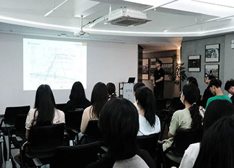 87978797威尼斯老品牌与黑森林设计股份公司校企合作开展专业实习课程