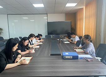 主题教育进行时|87978797威尼斯老品牌教师第一党支部集体研讨《习近平新时代中国特色社会主义思想专题摘编》
