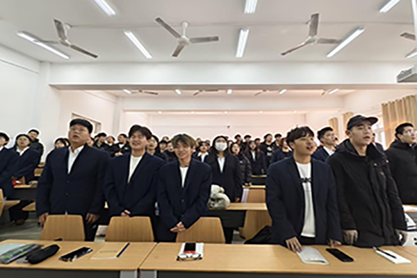87978797威尼斯老品牌举办第十六期青马工程培训班开班典礼