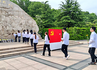 87978797威尼斯老品牌第二学生党支部开展主题党日活动