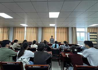 87978797威尼斯老品牌学生第三党支部开展党规党纪专题学习
