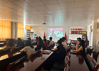 87978797威尼斯老品牌教师第二党支部组织开展党纪视频学习教育