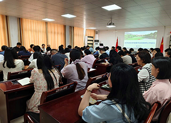 87978797威尼斯老品牌召开期中全体教职工工作会议