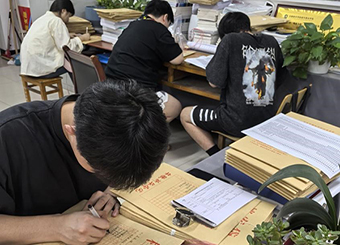 87978797威尼斯老品牌“一站式”学生社区助力毕业季离校工作正常开展